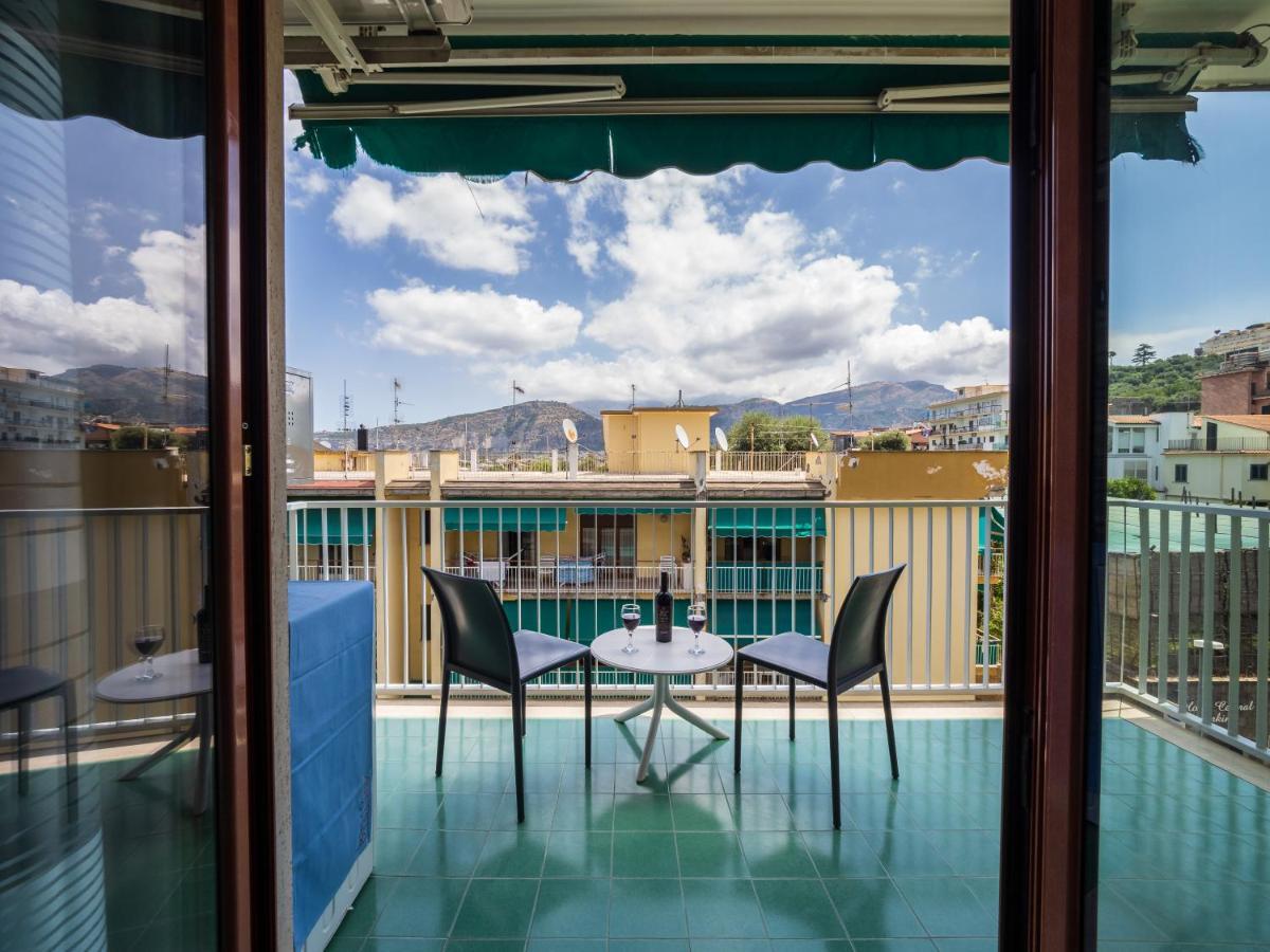 Azzurro Park Suite - De Vivo Realty Sorrento Exteriér fotografie